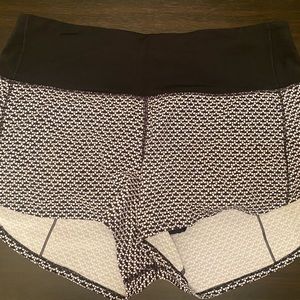 Lululemon Speed Up 4” Lined Mid Rise Shorts